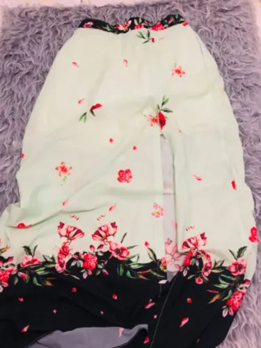 Saias com diversas estampas