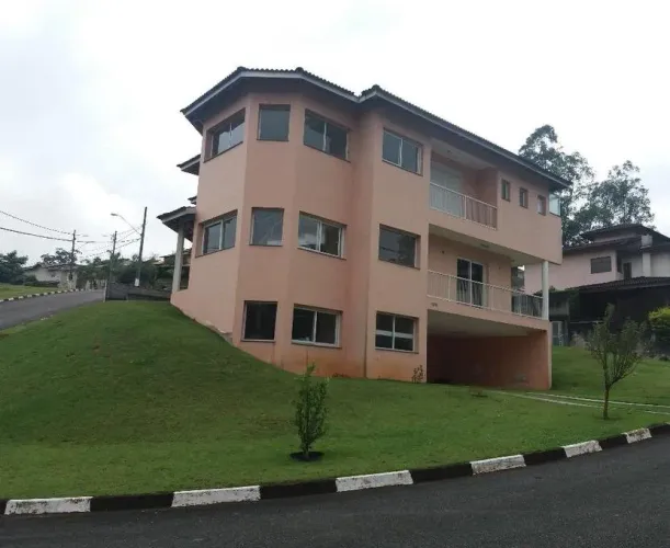 Casa de condomínio em Avenida Monteiro Lobato - Granja Viana - Embu das Artes/SP