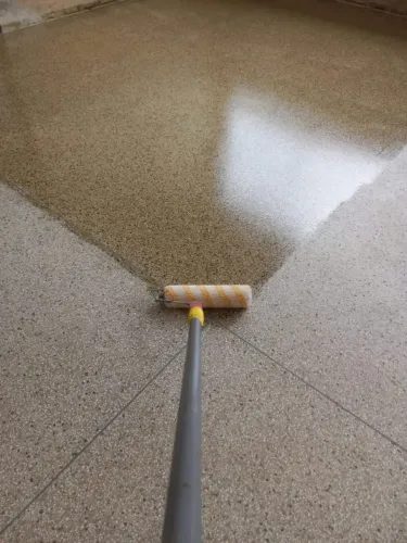 Pisos Industriais de Alta Resistência - Curitiba/PR