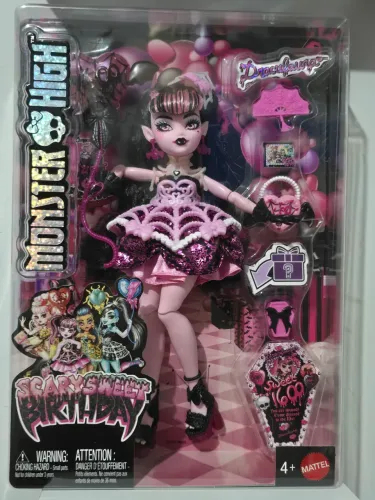 Boneca Draculaura Scary Sweet Birthday nova lacrada