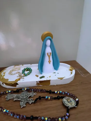 Decoração minimalista para seu cantinho de fé