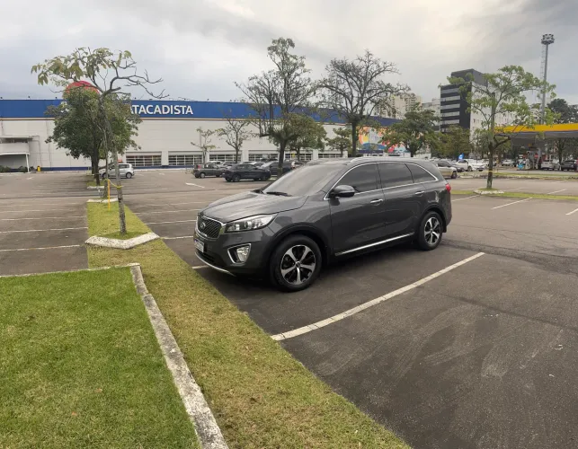 Kia Motors Sorento 3.3 V6 24V 270cv 4X2 Aut. 2016