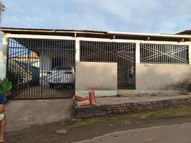Troco casa localizada no bairro Tancredo Neves por outra nos bairros tucumã ou jardim prim