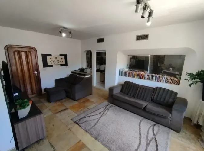 ELL - OPORTUNIDADE CENTRO DE VITÓRIA: APTO 200m² com Elevador de Carro dentro do Apartamen