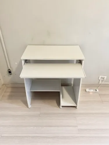 Mesa para escritório (teclado/computador)