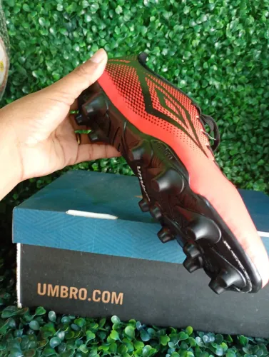 Chuteira campo n. 39 umbro