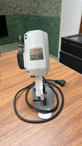 Máquina de corte de tecido