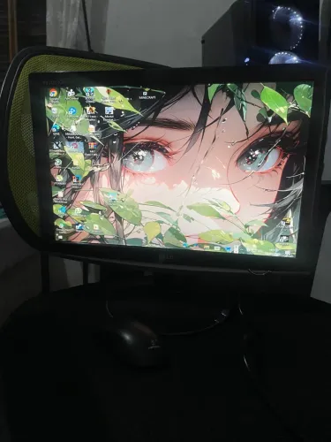 MONITOR LG 18 POLEGADAS