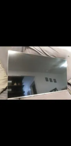 TV LG retirada de peças