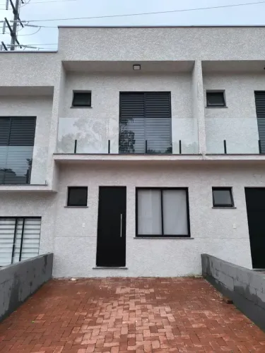 Casa para Locação Próxima ao São Paulo II Granja Viana | 2 Suítes | Semi mobiliada