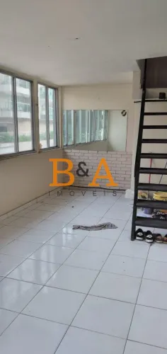 B&A Vende Quarto e Sala de Frente com Terraço em Botafogo