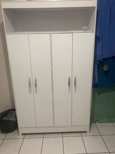 Vendo armário multiuso seminovo