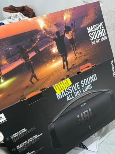 JBL bombox 3