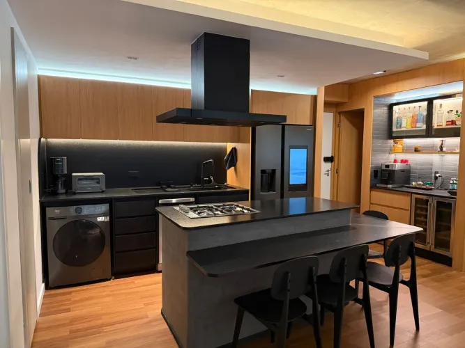 FLORESTA IDEA ZARVOS LINDO APÊ COM PROJETO DE DECORAÇÃO IBERÊ STUDIOS E VISTA INCRÍVEL PAR