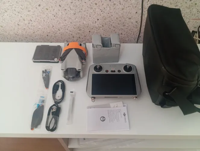 Drone Dji mini 3 combo Fly More completo com nota fiscal e garantia. Homologado.