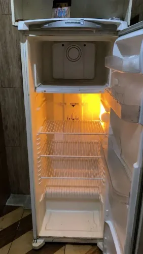 Vendo geladeira em ótimas condições