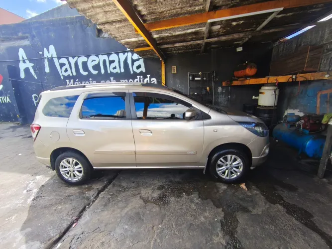 Chevrolet Spin LTZ 1.8 8V Econo.flex 5P Aut. 2014