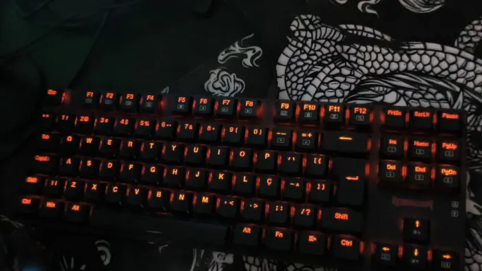 Teclado mecânico redragom APS