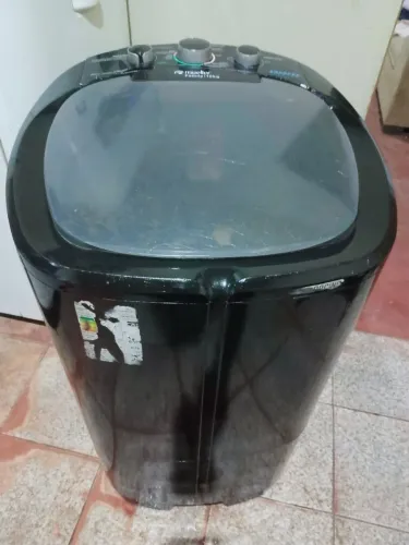 Vendendo esse tanquinho mulher de 10kg semi nova