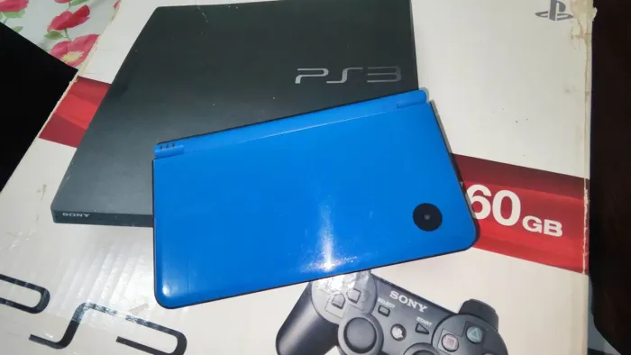 Nintendo DSI LX lindo