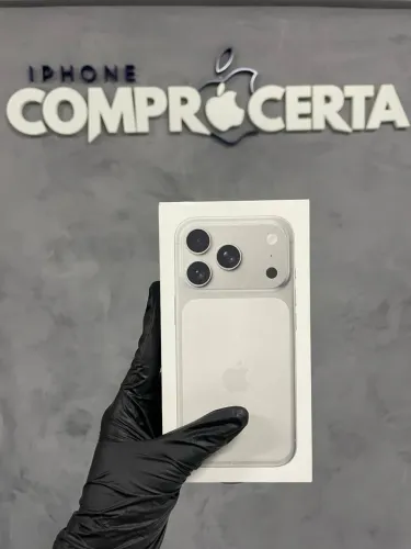 iPad 17 Pro 256GB Lacrado / troco por iPhone 11 ou superior + volta