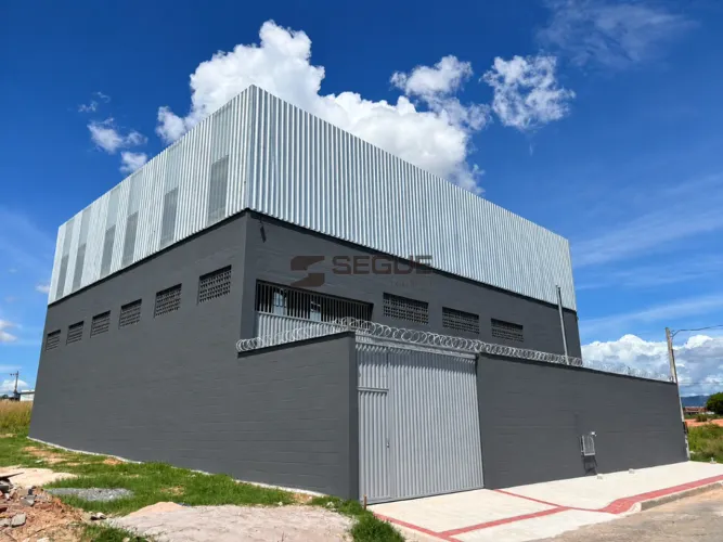 Galpão para alugar em Cariacica, Campo Belo, com 420 m²