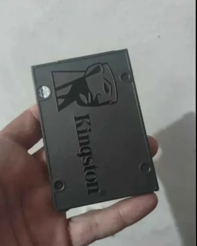 SSD 240GB Kingston saudável (v.e.n.d.o)