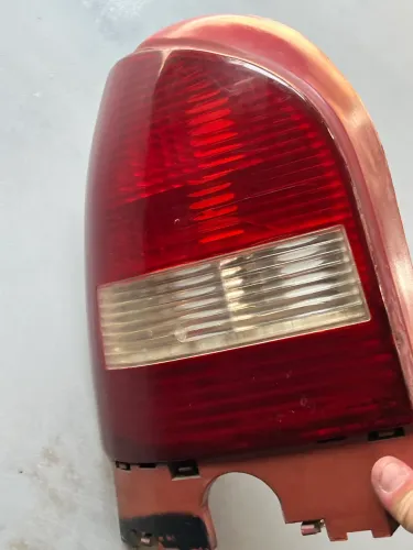 Lanterna gol g3 esquerda 