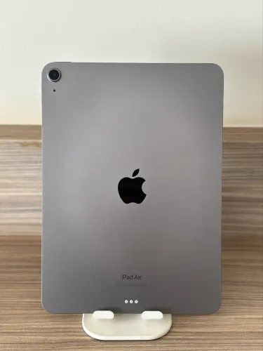 iPad Air 5ª geração 64GB Cinza espacial
