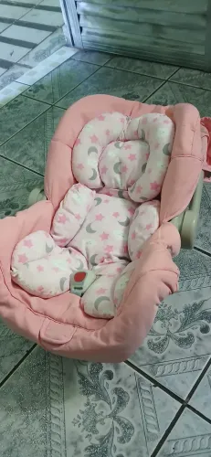 Cadeirinha para Bebê novinha , até 3 anos veicular e uso em casa também , quase nao usava