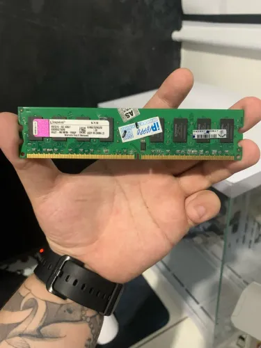 Memória RAM 4GB 2x Pentes 2GB