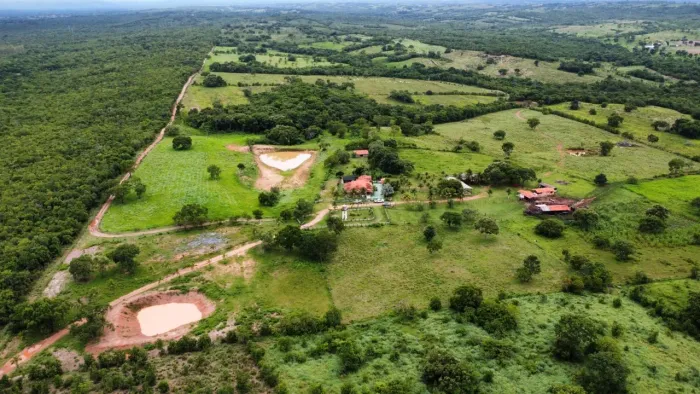 Fazenda a 55 km de Cuiabá 
