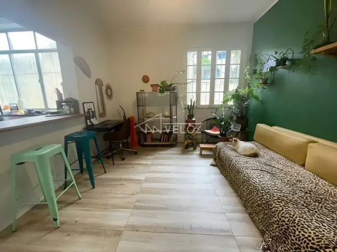 Apartamento com Área Privativa : / Residencial / Laranjeiras