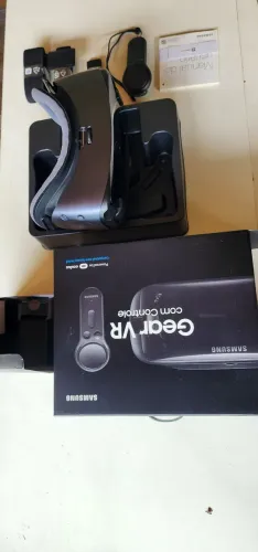 Samsung Gear VR com Controle - Novo, Completo na Caixa!