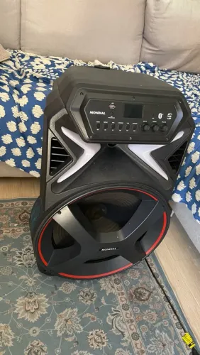 Caixa de som Mondial 700rms
