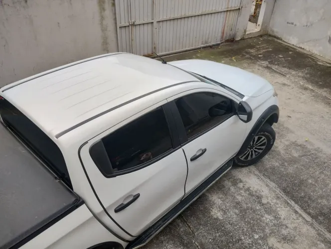 Mitsubishi L200 Triton Sport GLX 2.4 CD Diesel Mec. 2018