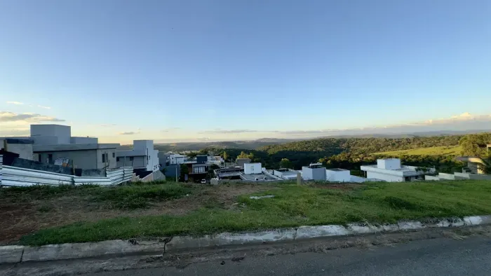 Lotes em Vespasiano no Condomínio Gran Park Toscana, 400 metros!
