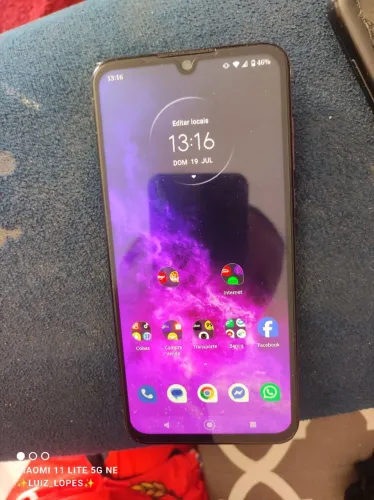 Moto one zoom 