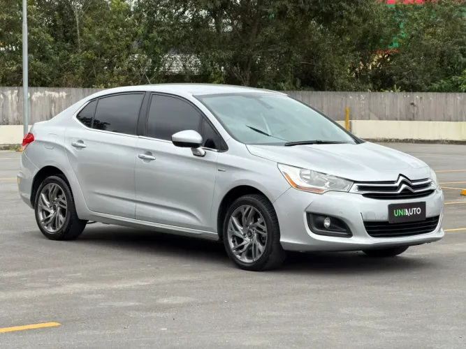 Citroen C4 Lounge Exclusive 1.6 Turbo 4P Aut. 2014