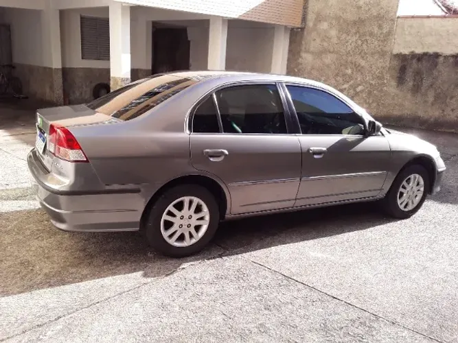 Honda Civic Sedan LXL 1.7 16V 130cv AUT 4P 2006