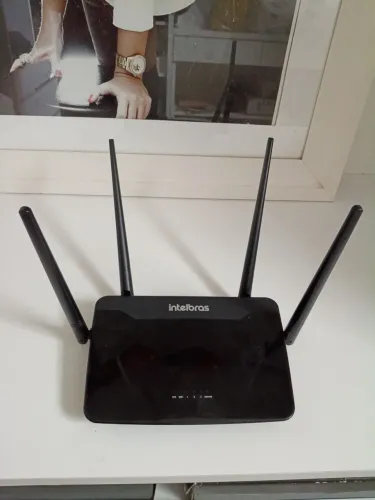 Roteador Intelbras Action 1200 RF usado ( Conservado ) funcionando perfeitamente!! R$ 100