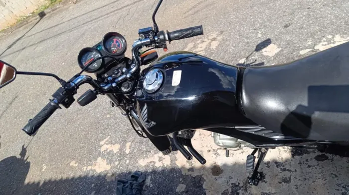 Vende-se ou troco!!!