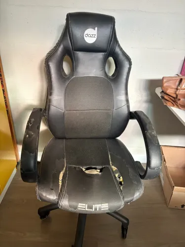 Cadeira de escritório giratória