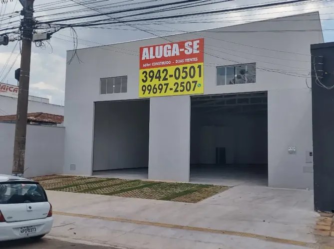 Galpão/Depósito/Armazém para aluguel com 329 metros quadrados em Rodoviário - Goiânia - GO