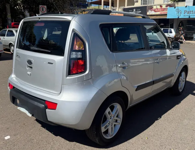 Kia Motors Soul 1.6/ 1.6 16V Flex Mec. 2012