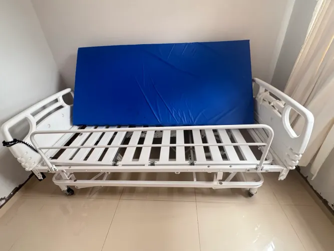 Cama hospitalar Pilati - elétrica