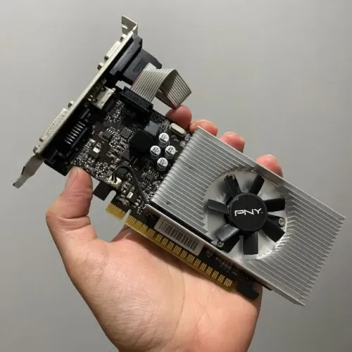 Placa de Vídeo GT 730 2GB DDR3 128 Bit PNY - Excelente custo-benefício