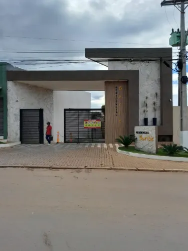 Lote em Condomínio
