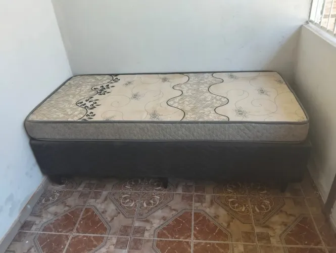 Cama box de solteiro