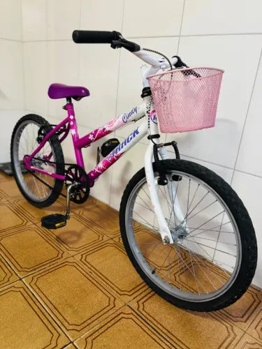 Bicicleta Aro 20 menina